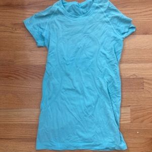 RARE LULULEMON RUN SWIFTLY T SHIRT
